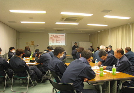 トラックの安全管理講習会